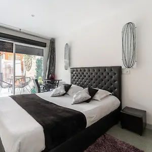 L'oasis Montparnasse Hotel Parijs