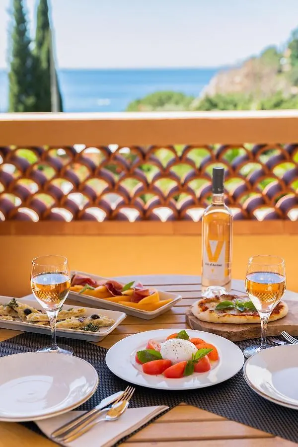 Hotel Les Terrasses du Bailli à Le Le Rayol-Canadel-sur-Mer