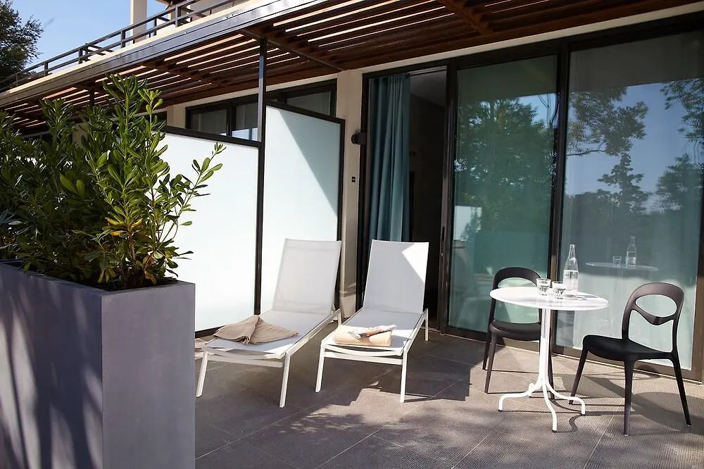 Hotel Les Terrasses du Bailli à Le Le Rayol-Canadel-sur-Mer 3*,