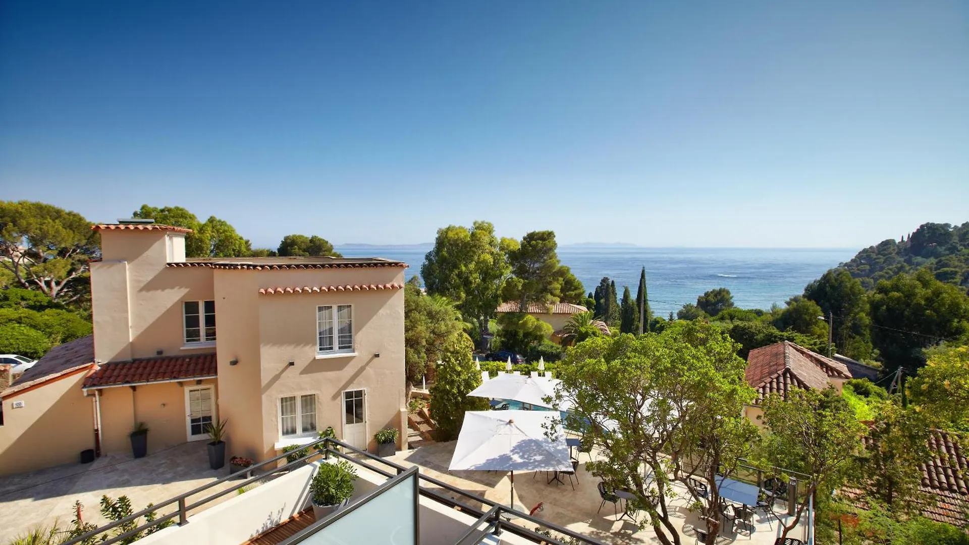 Hotel Les Terrasses du Bailli à Le Le Rayol-Canadel-sur-Mer 3*,  France
