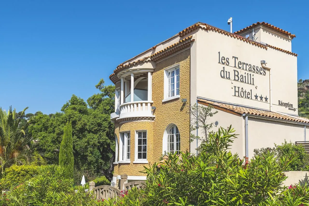 Hotel Les Terrasses du Bailli à Le Le Rayol-Canadel-sur-Mer 3*,